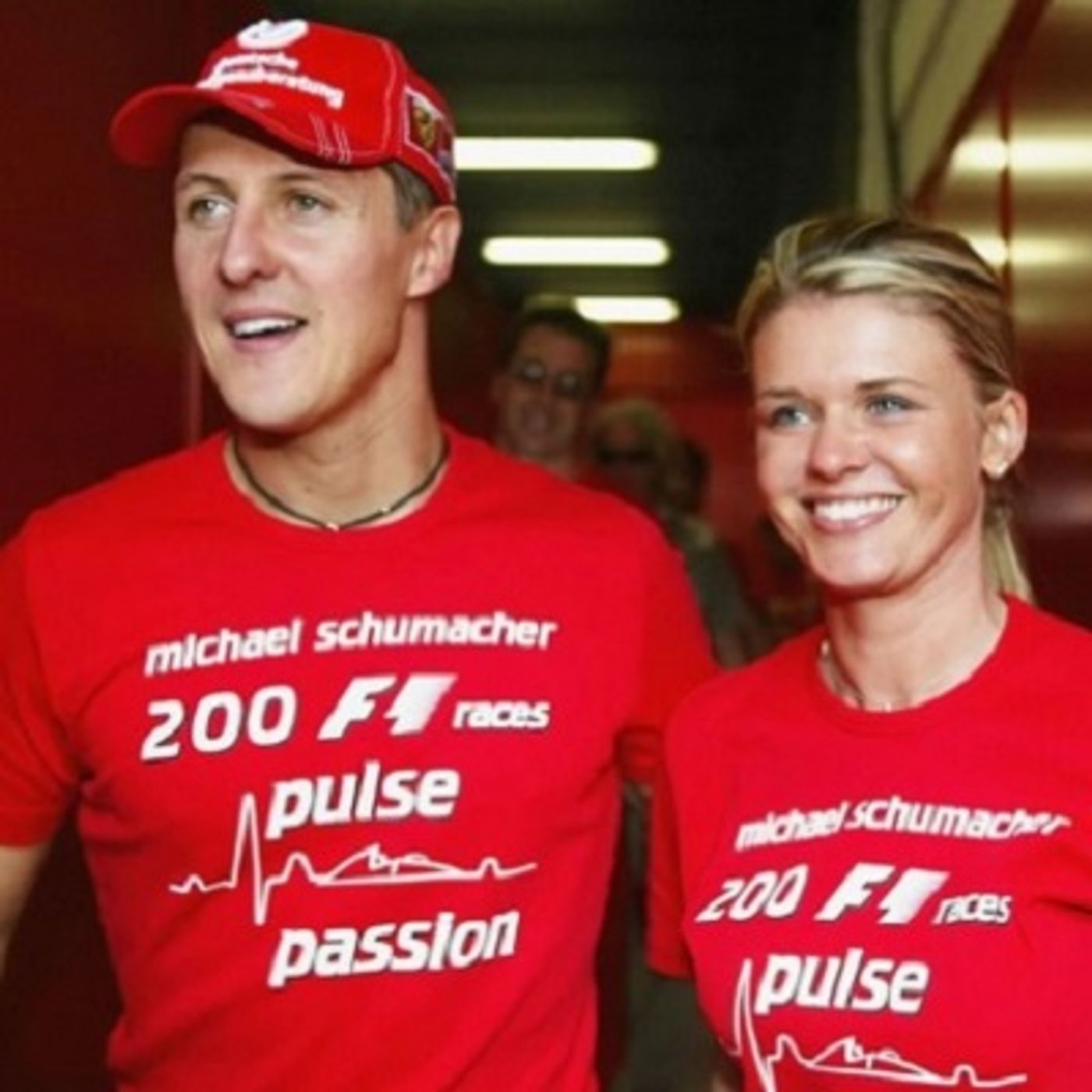 Come la moglie di Schumacher protegge il marito dal gossip e dall'eutanasia