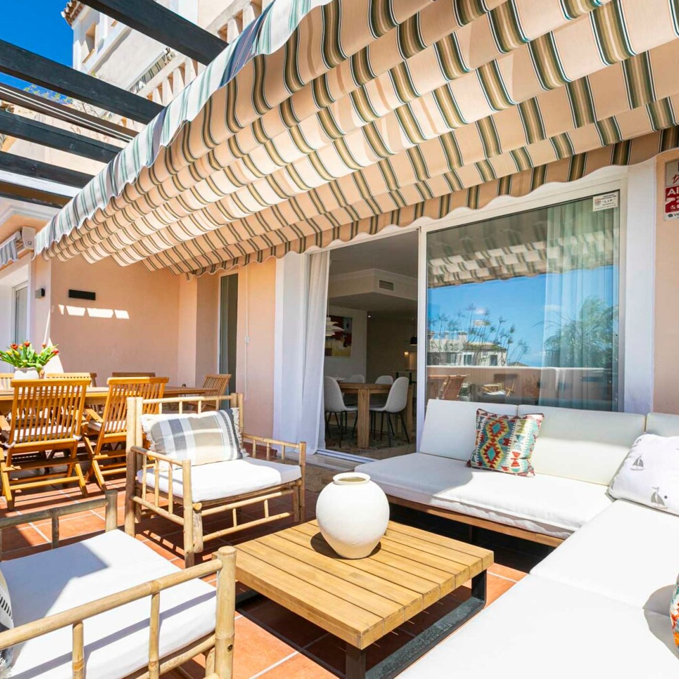 Elvira Leilighet til Leie| Apartment Elviria episode artwork