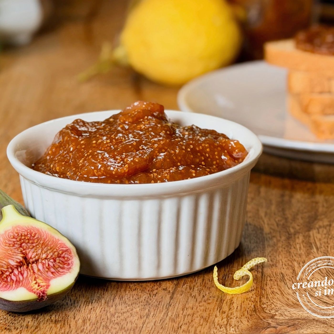 Confettura di fichi al limone: la ricetta facile, vellutata e profumata