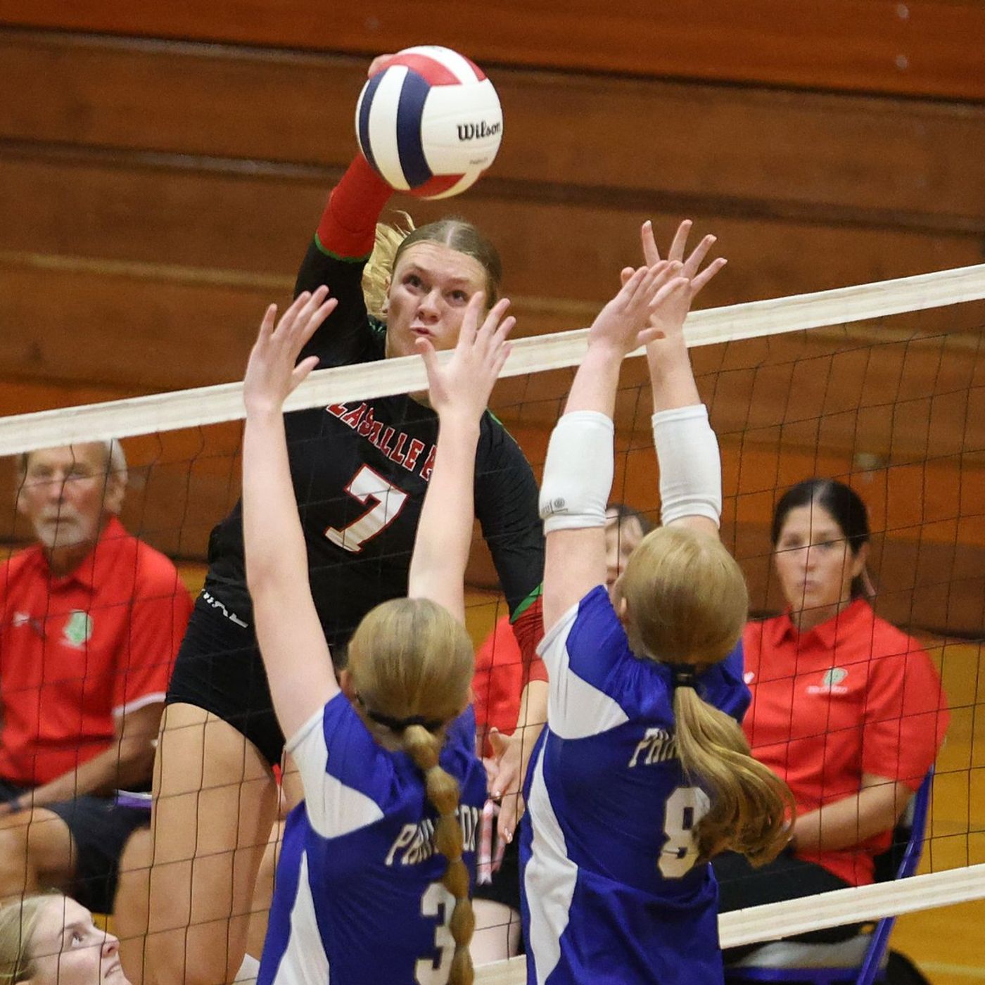 La Salle-Peru volleyball continues strong start with two-set win over Princeton episode artwork