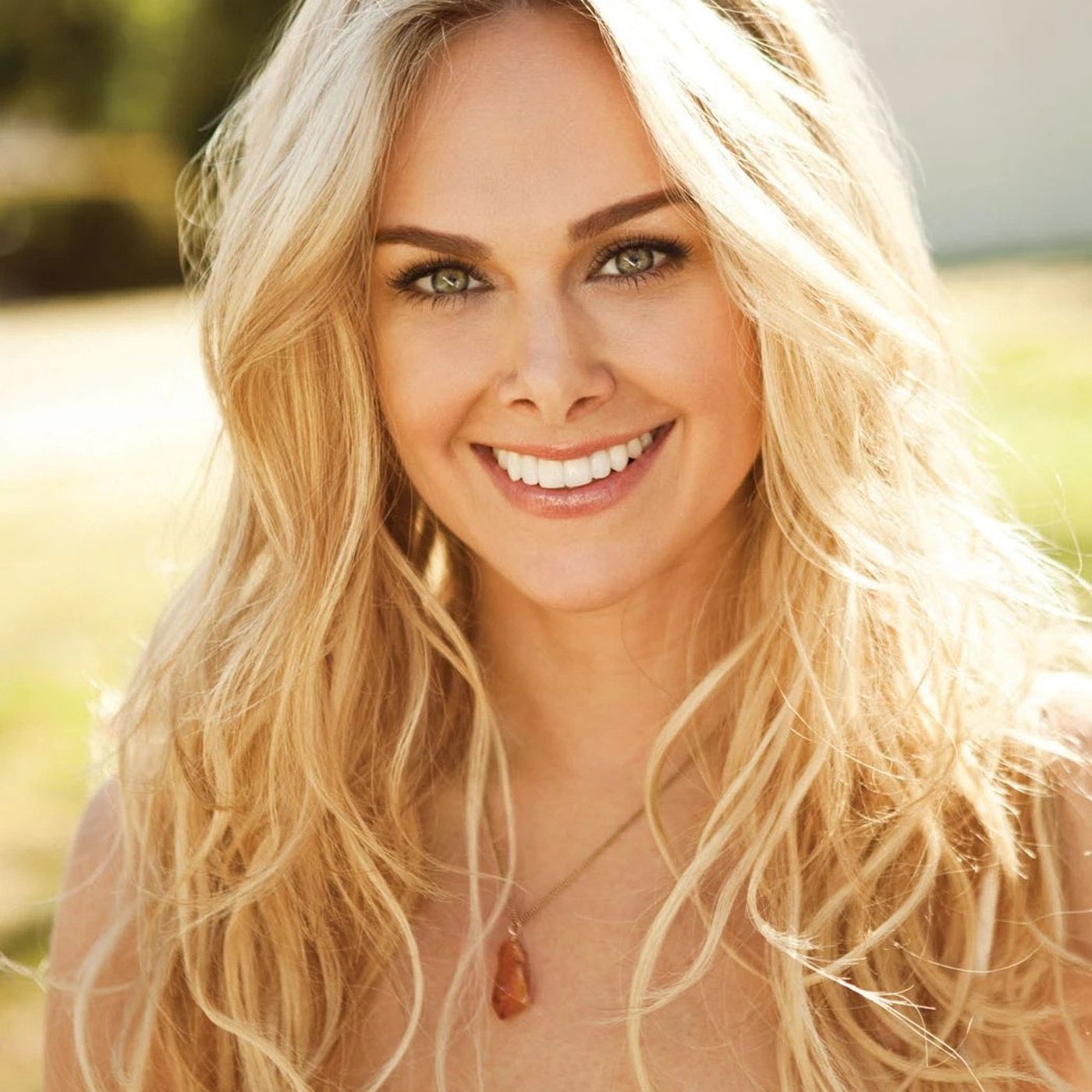 Episode #4 - Laura Bell Bundy