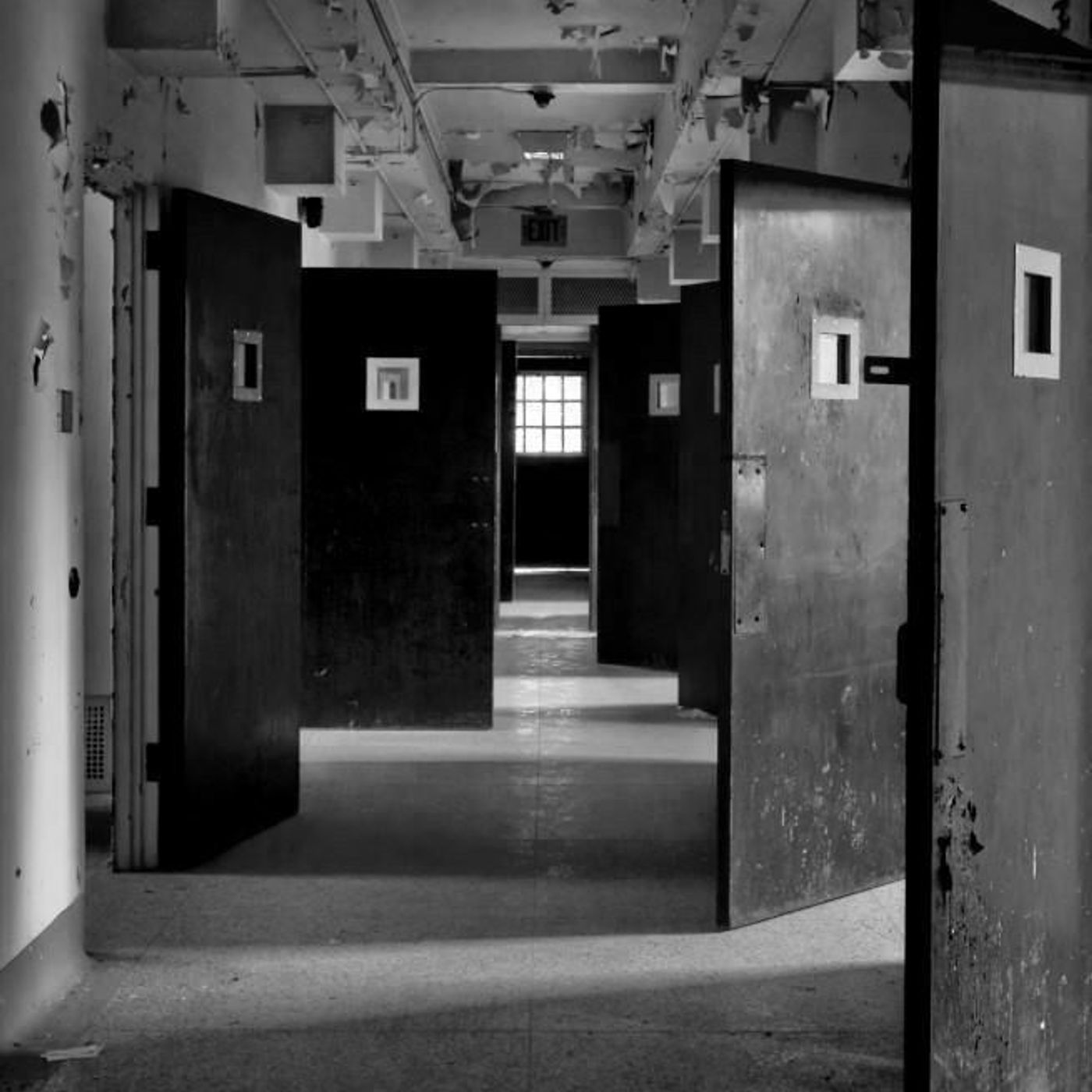 Atrapados en el manicomio