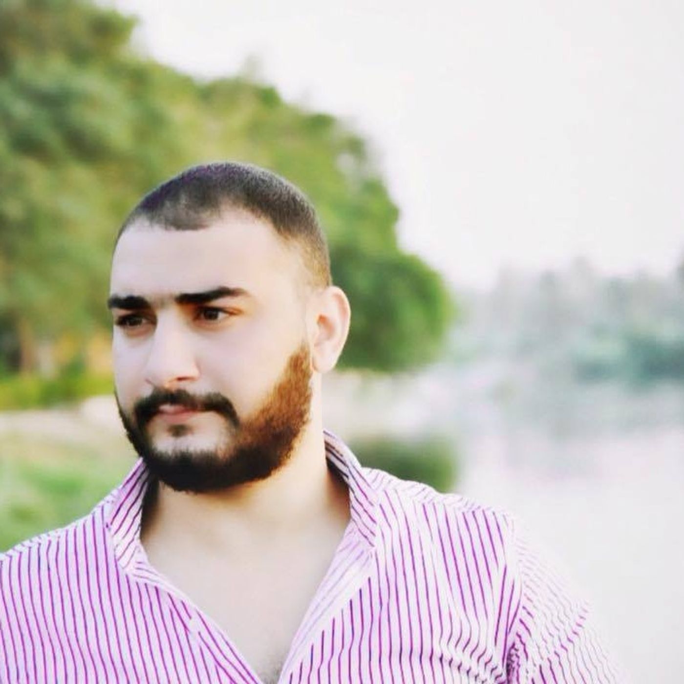 اذاعة الاصدقاء's show