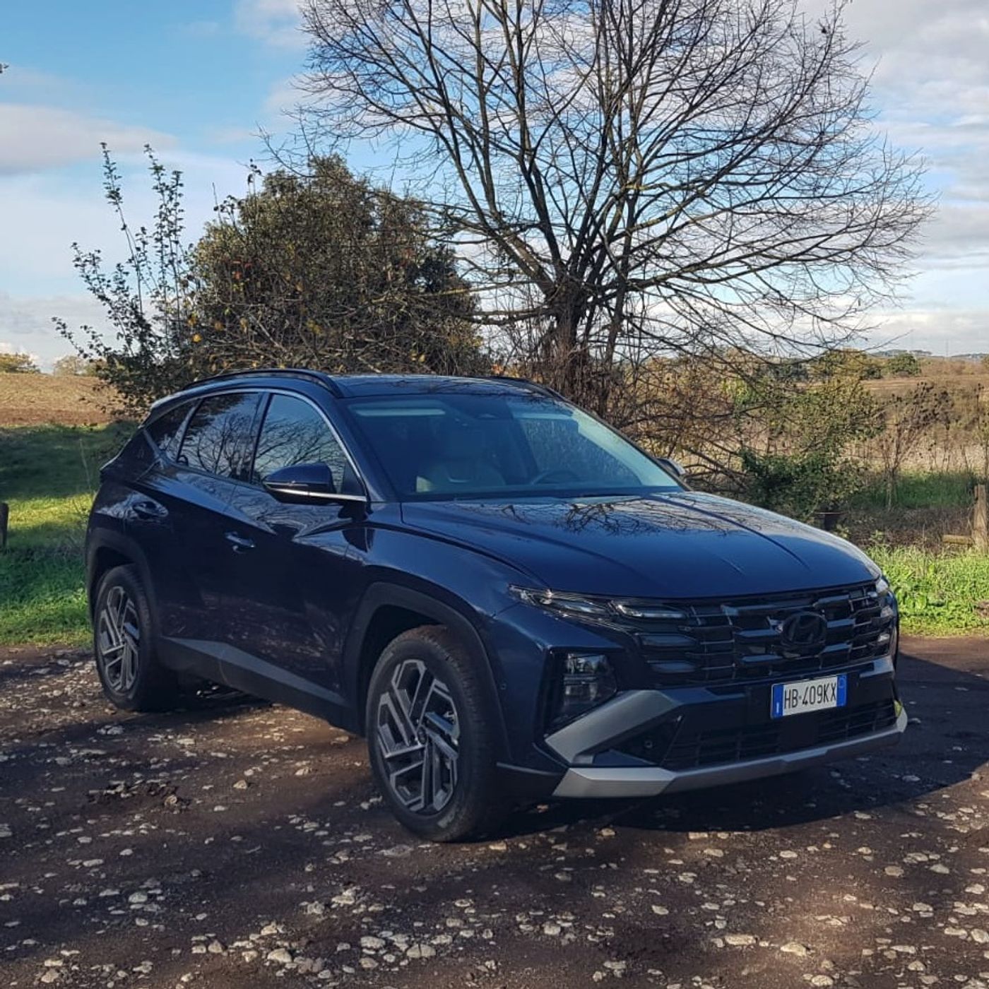 Hyundai TUCSON MY26 Full-Hybrid 1.6 4WD: prova su strada tra comfort e efficienza episode artwork