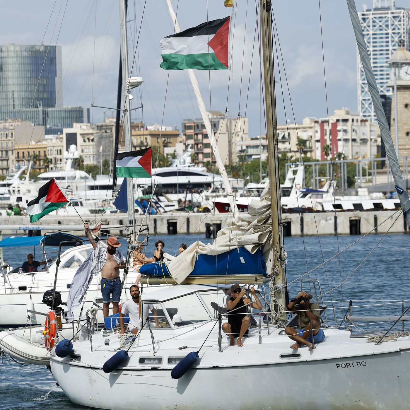 Federico a las 8: La Flotilla de Sánchez se va a pique