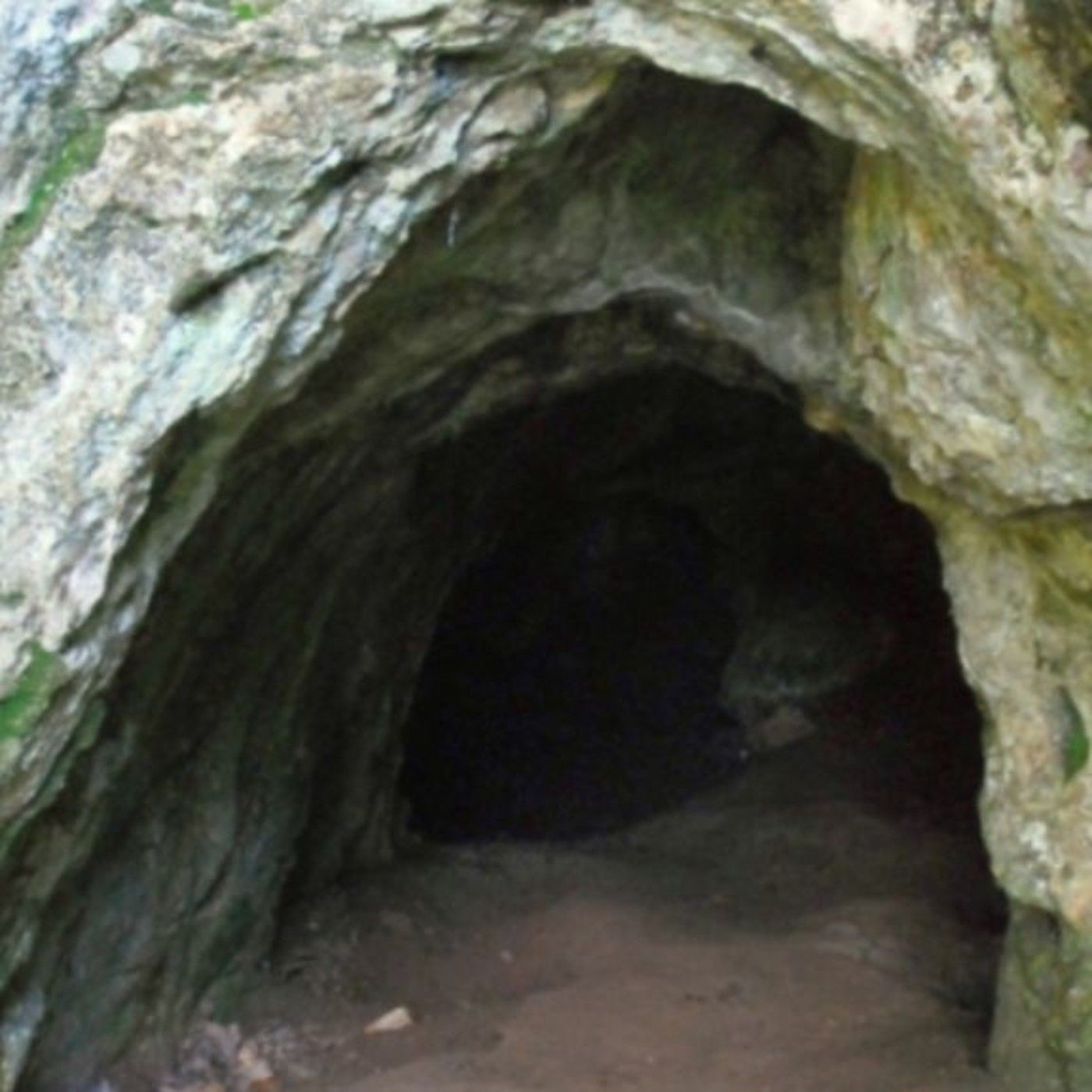 Historias de Miedo Junio 23 2021 LOS SERES DE LA CUEVA