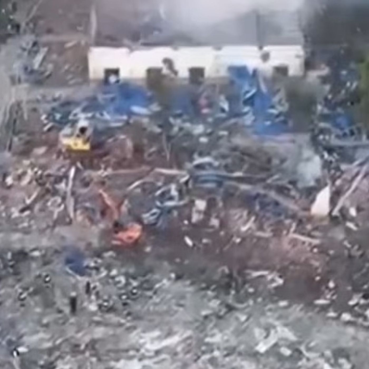 Cina, esplode fabbrica di fuochi artificio: almeno 26 le vittime episode artwork