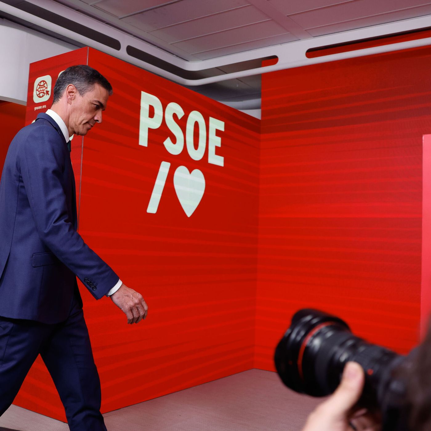 La Trinchera de Llamas del 16/11/2025 - Corrupción, cloacas y financiación: las sombras que rodean al PSOE