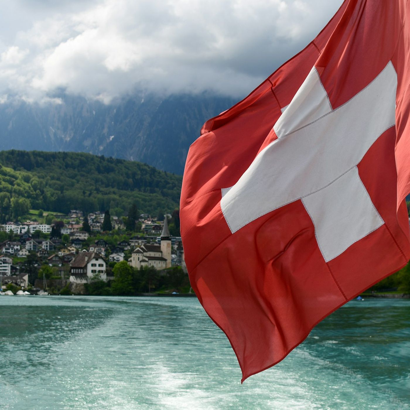 Trasferirsi per lavoro in Svizzera? Sì, ma in modo consapevole