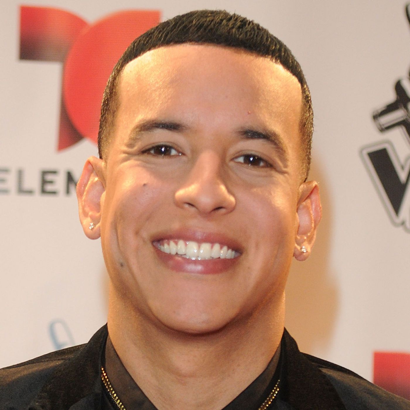 Daddy Yankee  Cantante Reggaetonero Puertoriqueño episode artwork