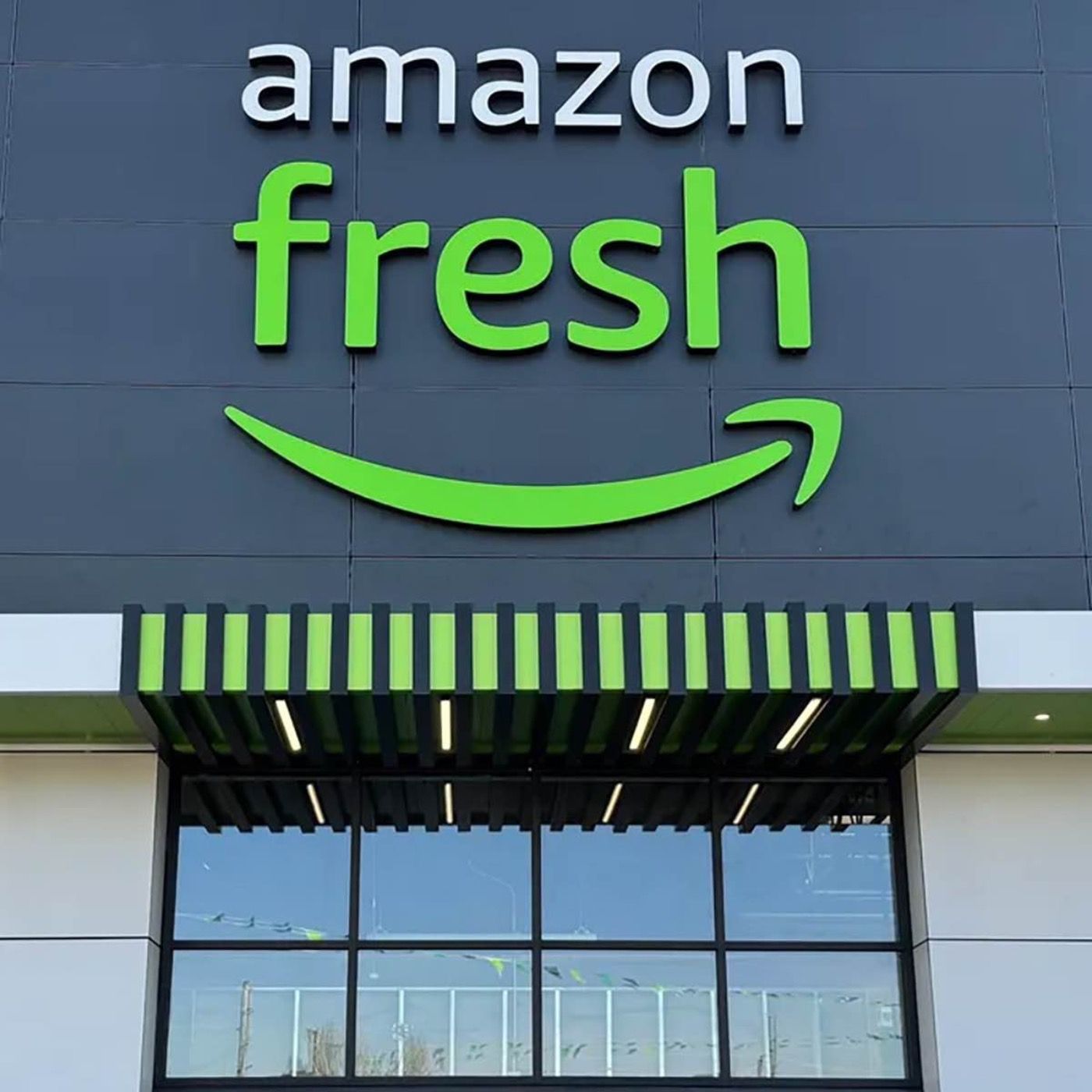 Amazon’s Grocery Pivot: Shuttering Fresh and Scaling Whole Foods episode artwork