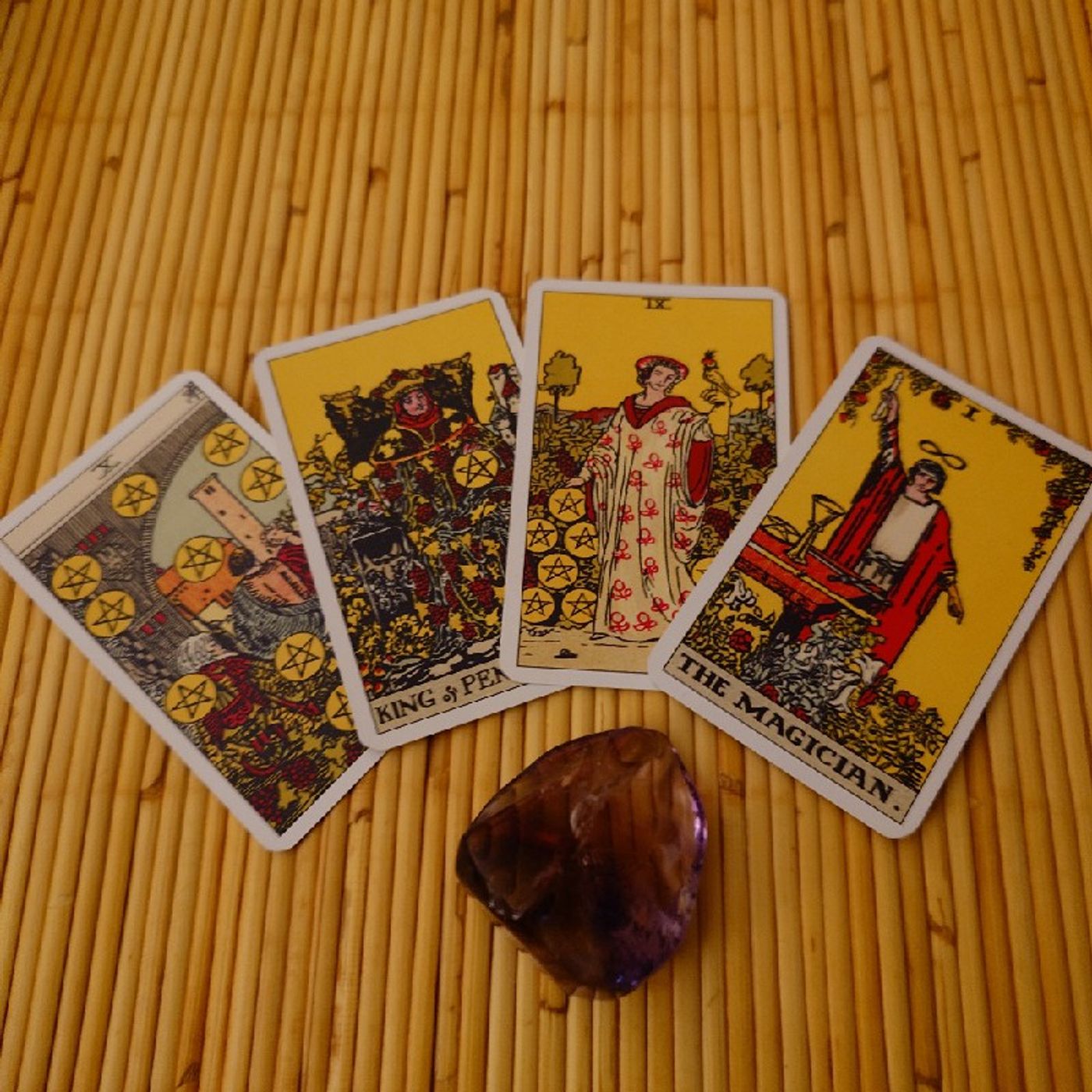 Ep214 - Diane's Tarot Diary: 我的塔羅日記 象徵與隱喻•植物-3(葡萄/白百合)