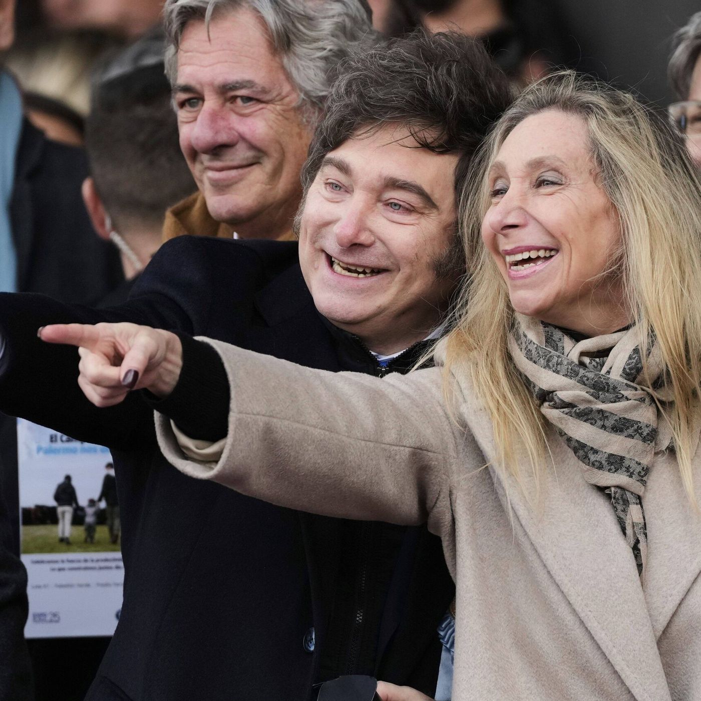 Reportajes en Es la Mañana: ¿Qué ha pasado en Argentina? Las claves del Karinagate