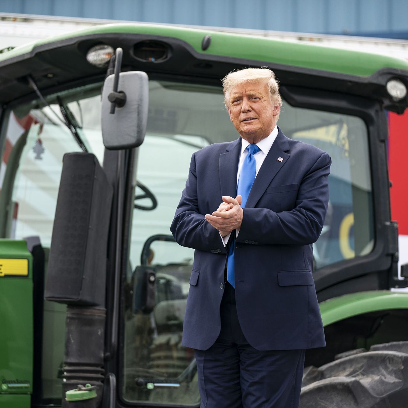 Prensa económica: Trump desata la guerra de aranceles contra el campo: así afectará a España
