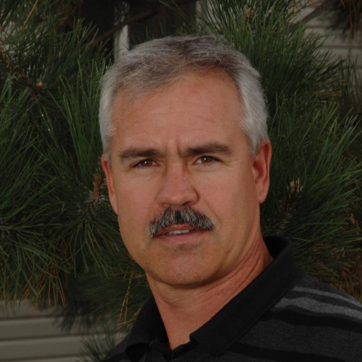 KELY 1230AM/98.5 FM News and Commentary