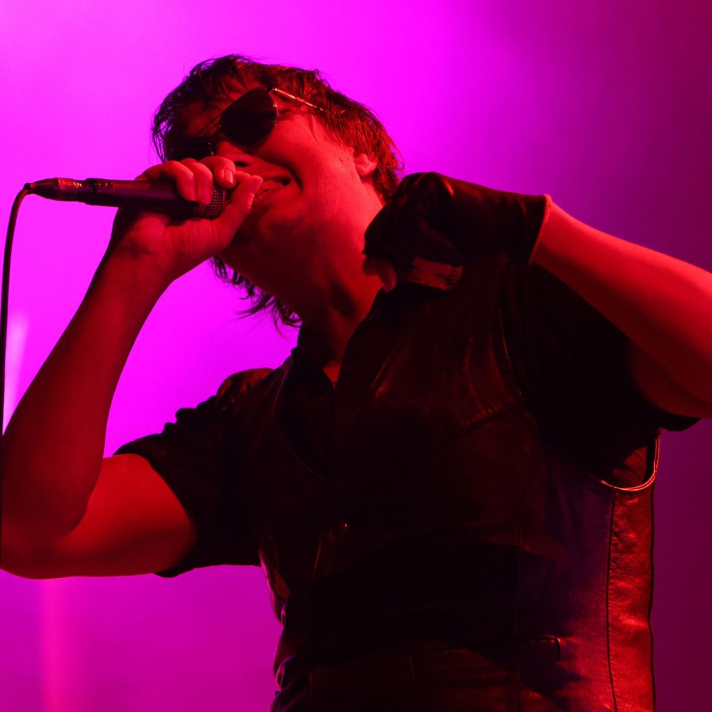 Watch The Strokes debut ‘Dine N’Dash’ as they launch ‘Reality Awaits’ at iconic Red Rocks episode artwork