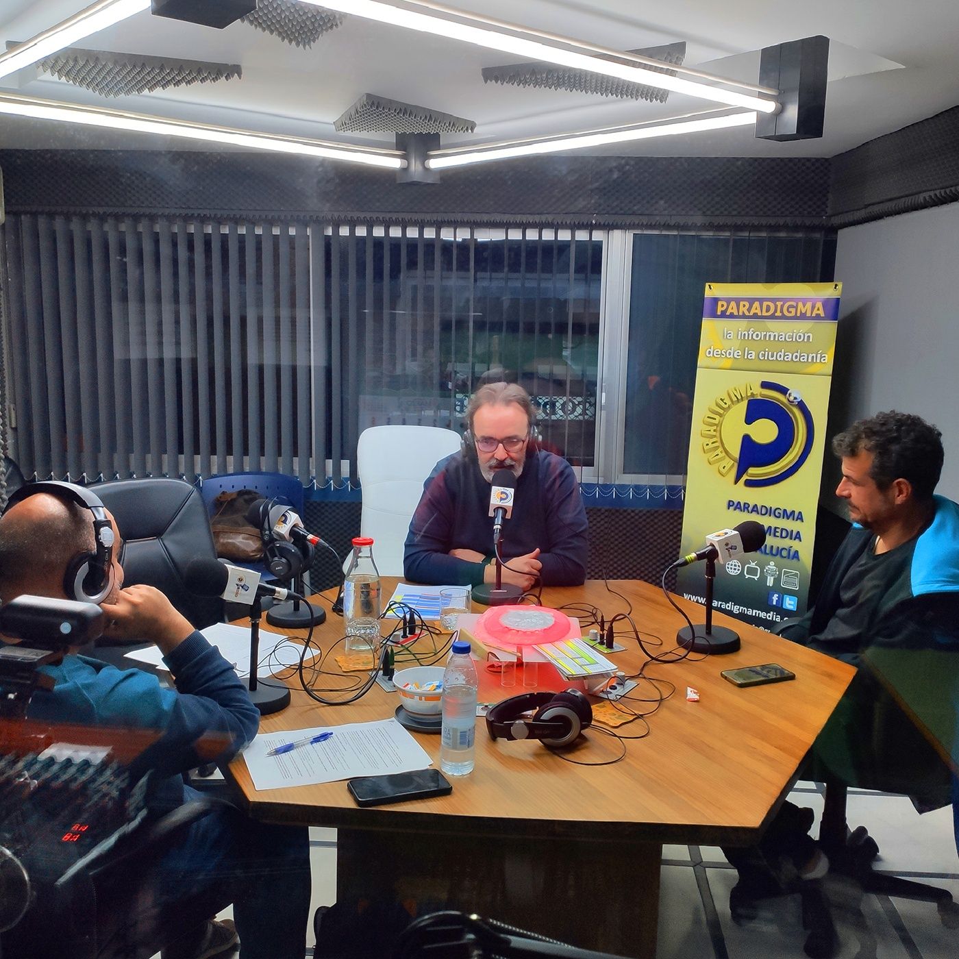 QTCE [10/03/2022] Sandro Mora y Carlos Alcázar. Honores e Inviolabilidad del Rey (Informe Desahucios). episode artwork