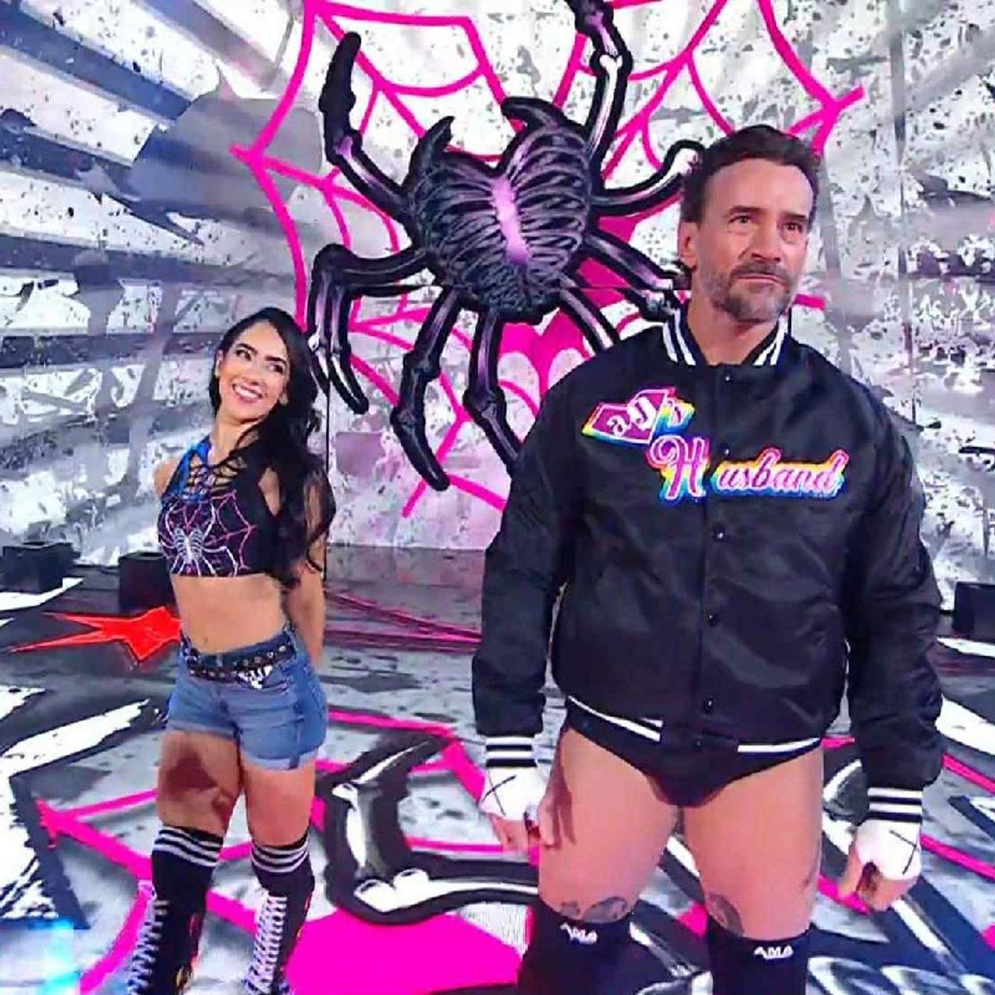 ET reads an interview with ESPN from AJ Lee talking about her return and previews both All Out and Wrestlepalooza.