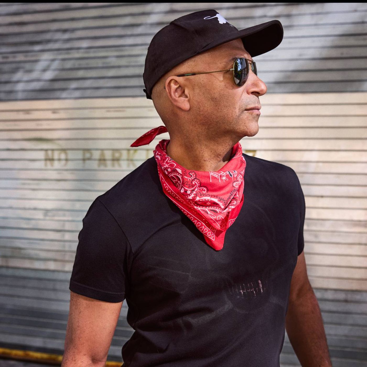 Tom Morello teams up with Kneecap and Beartooth for new album ‘Everyone Gets Everything They Want’ as he shares new single ‘Date Night’