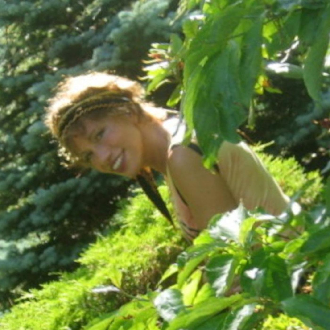 Carly Simon Teases First Album in Nearly 20 Years With Triumphant Song ‘Howl’ episode artwork
