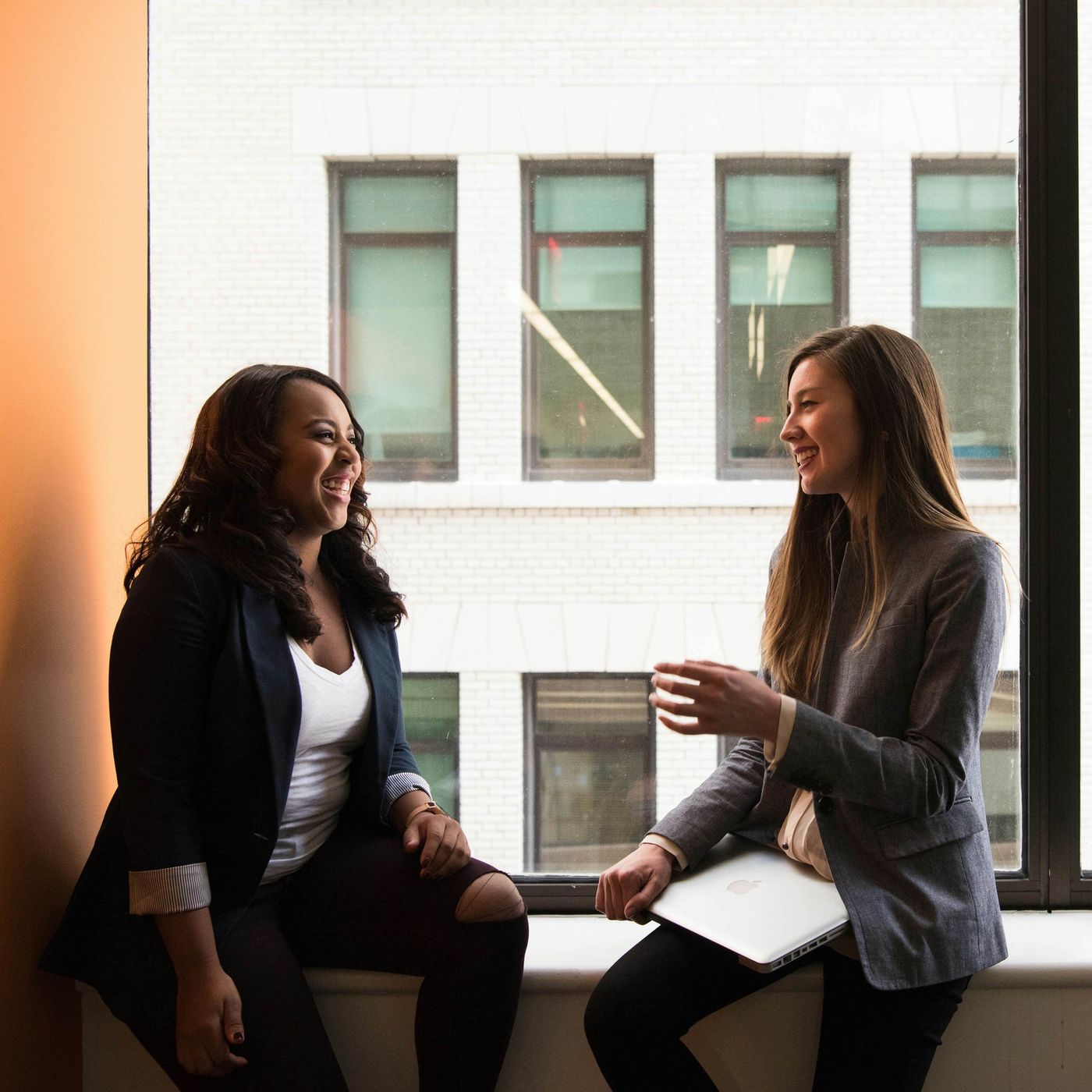 Fluent Dialogues: English Learning and Conversation Practice