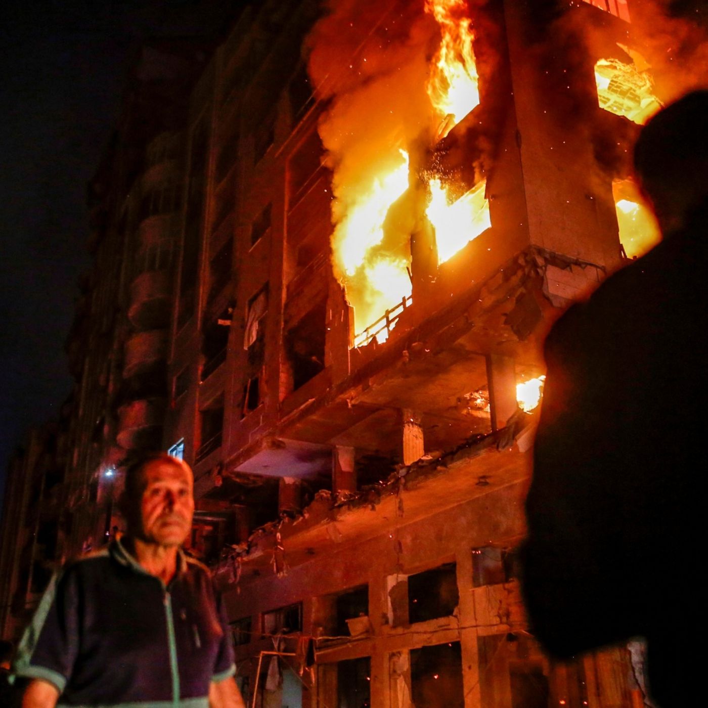 Israel carries out attack against a Hamas leader in Gaza — Podcast with everything cover