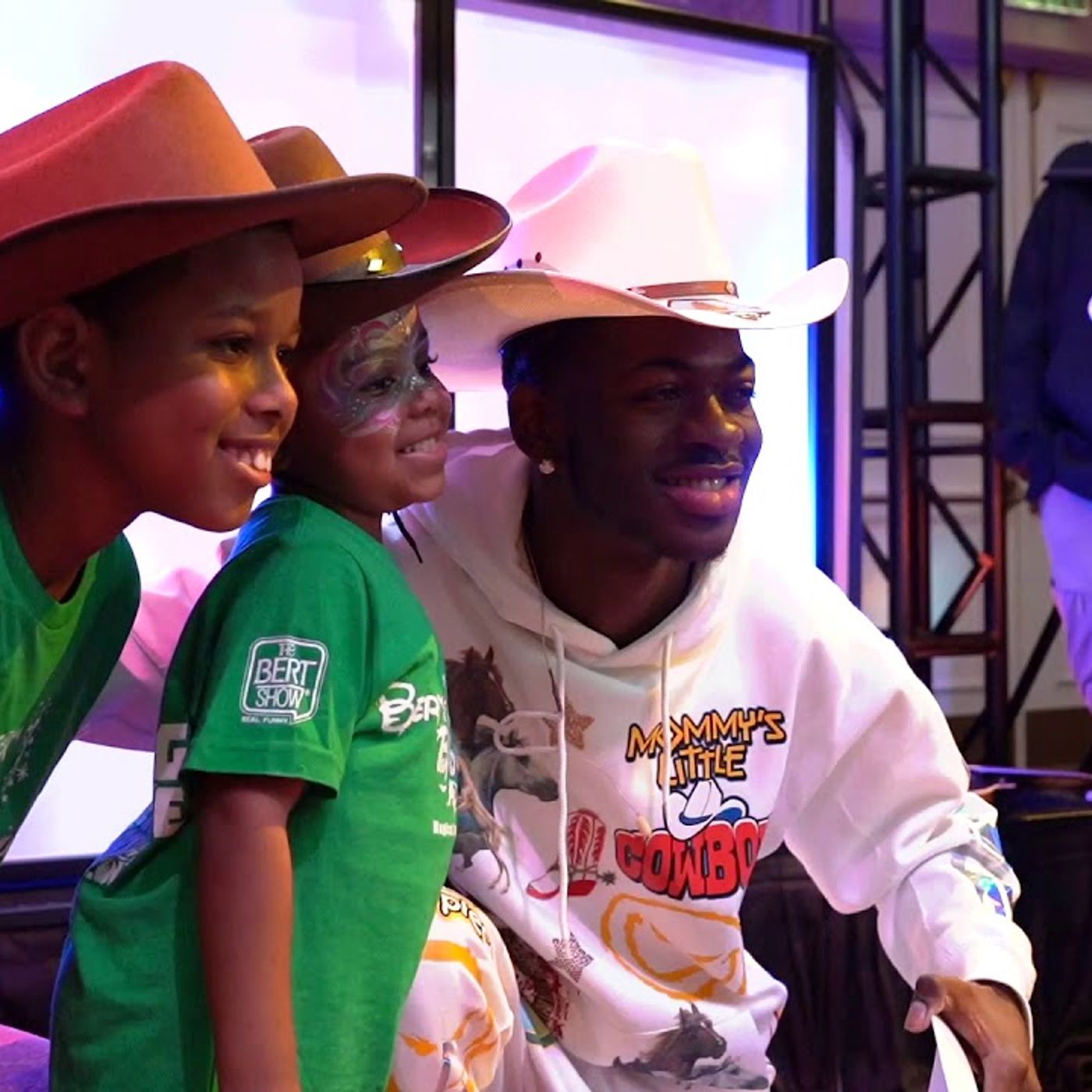 LIL NAS X SAID F***K YOUR KIDS... GUESS WHO'S MAD! episode artwork
