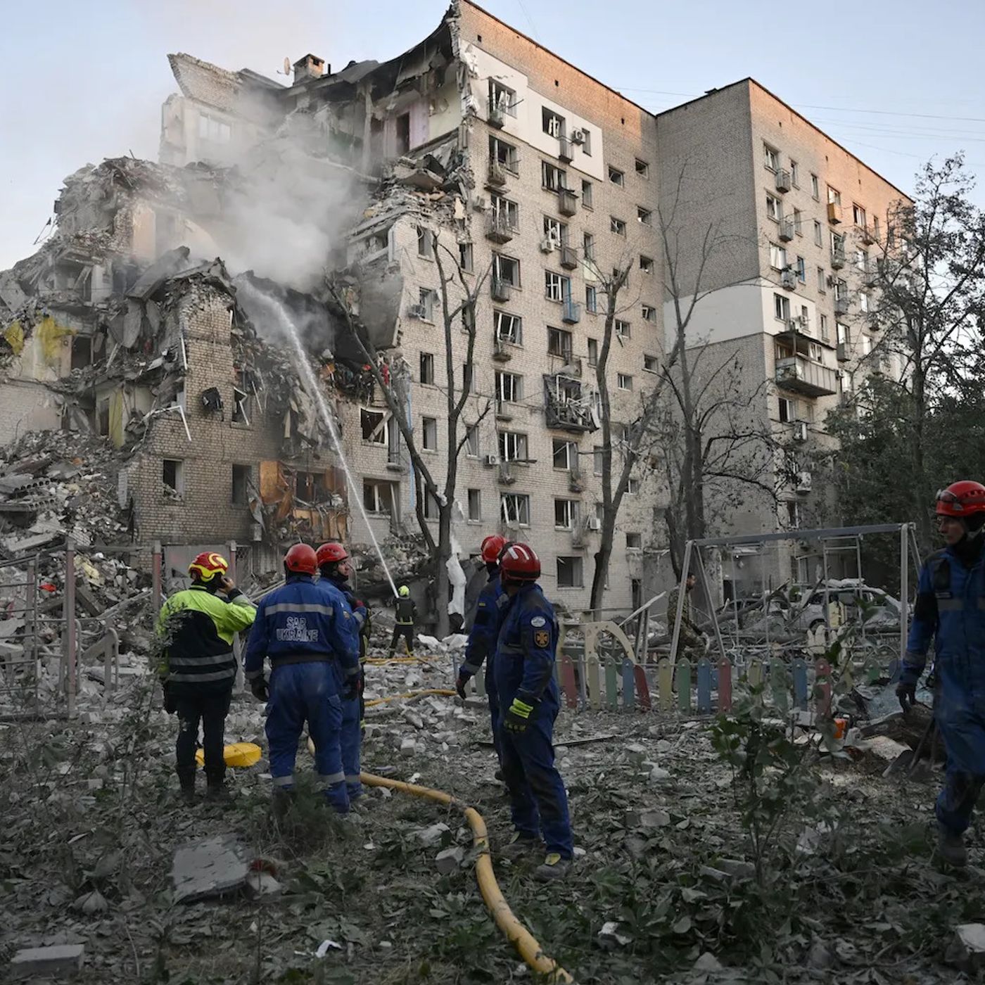 Russian overnight bombardment of Kyiv kills 18, Ukrainian officials say episode artwork