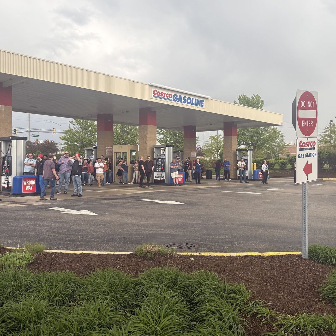 Lake in the Hills Costco cleared to reopen after bomb threat episode artwork