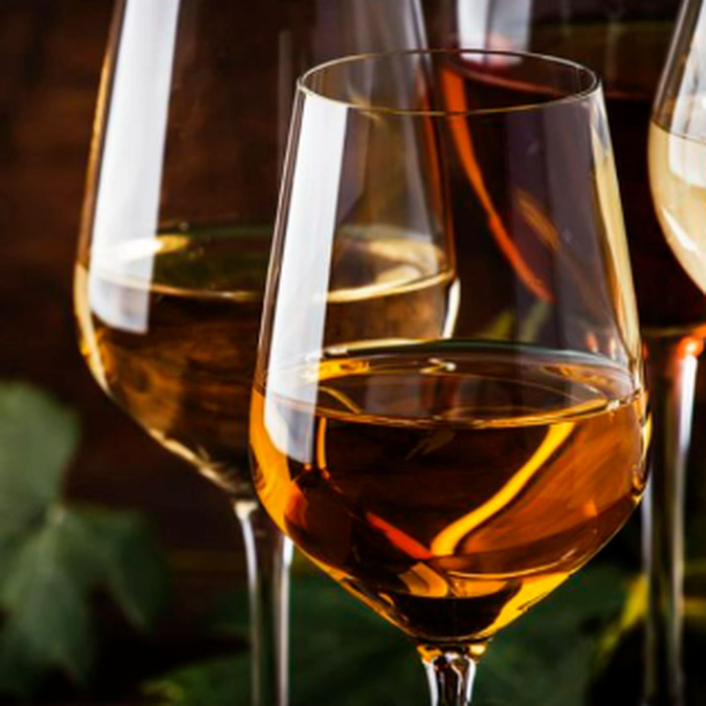 What Does Sauvignon Blanc Taste Like? Is Sav Blanc Dry or Sweet? Your Guide to Its Tasting Profile and Flavor Notes episode artwork