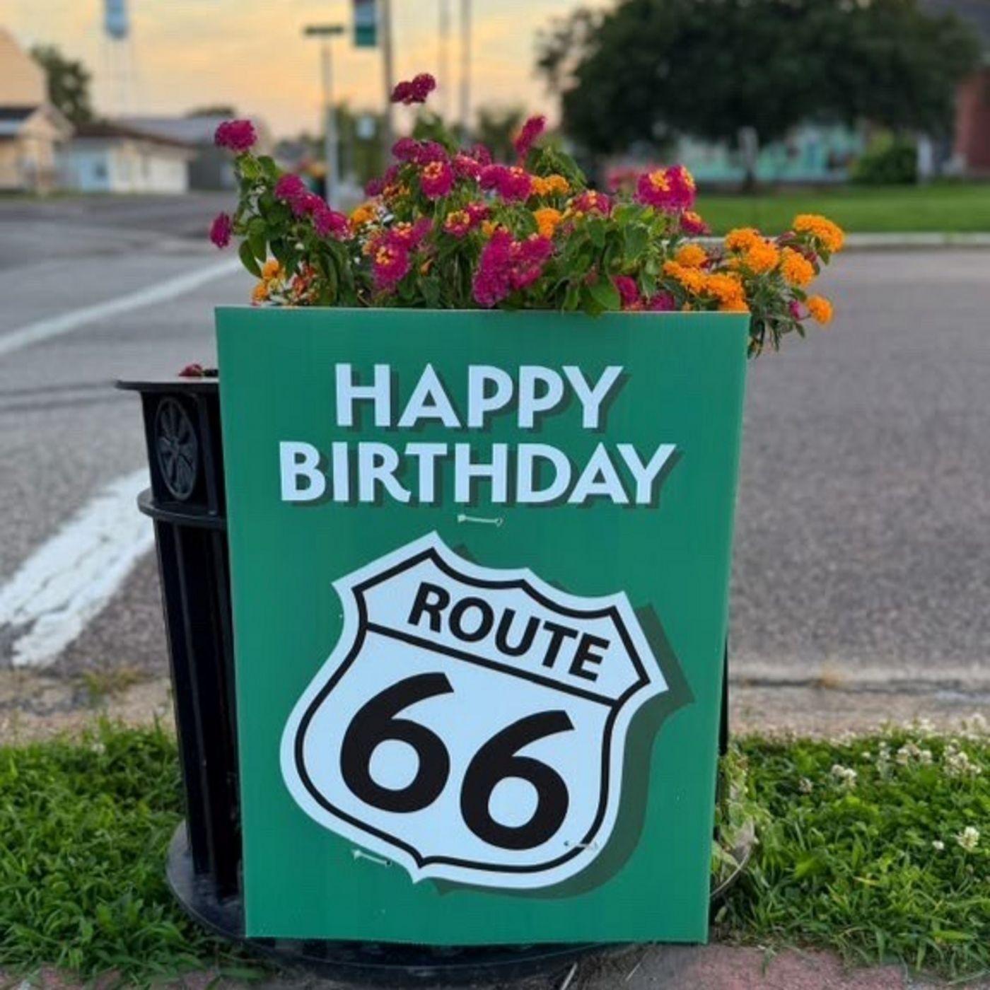 Can Route 66 towns survive on nostalgia? episode artwork