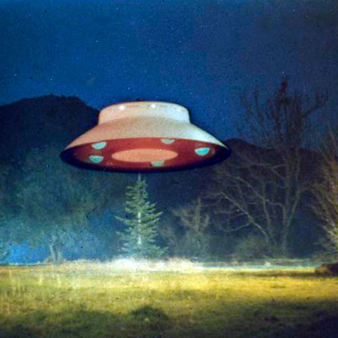 Historias de Miedo Octubre 20 de 2023 DUENDES Y OVNIS