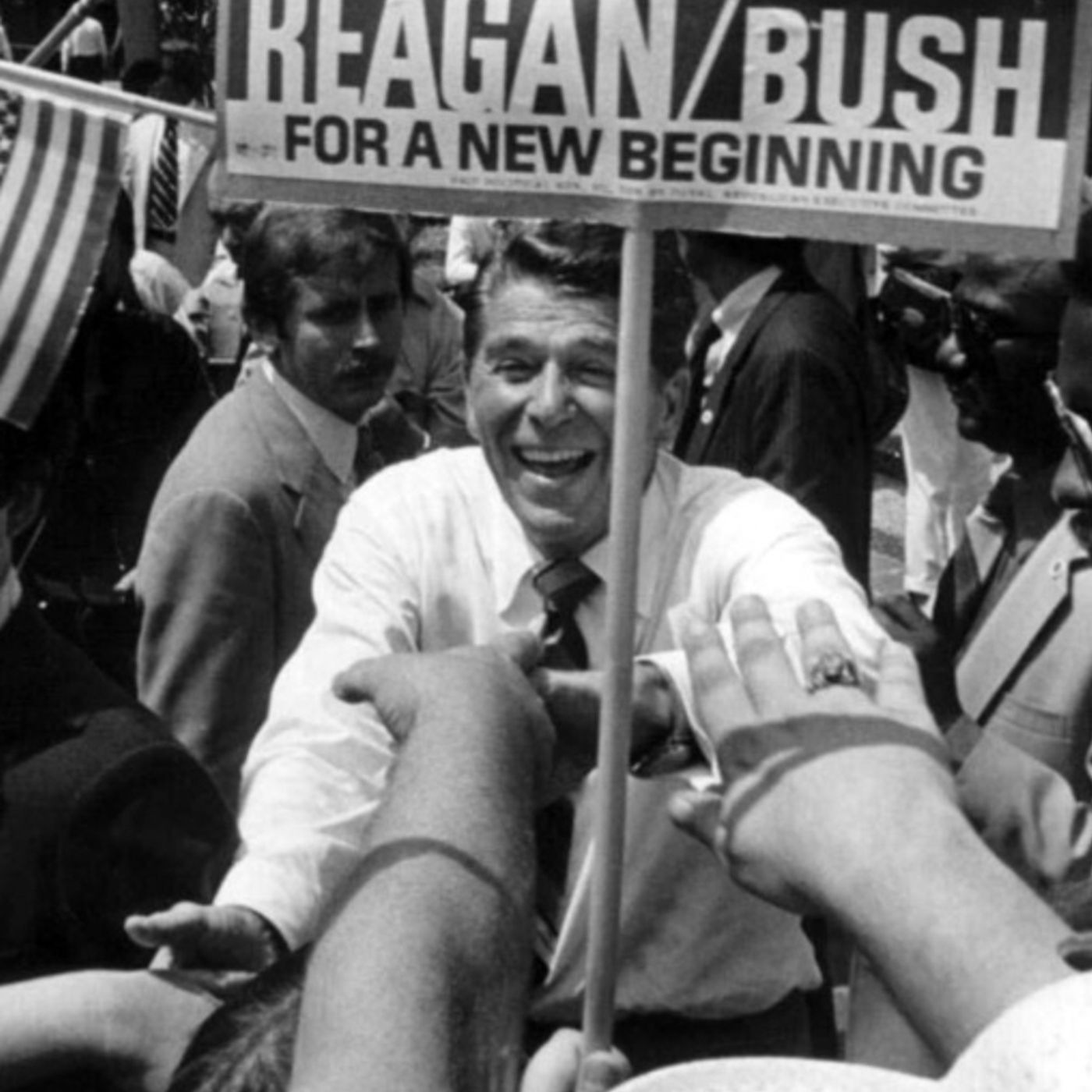 BOOKSHELF - Presidency And Cold War - MAX-BOOT REAGAN HIS LIFE AND LEGEND PART 1