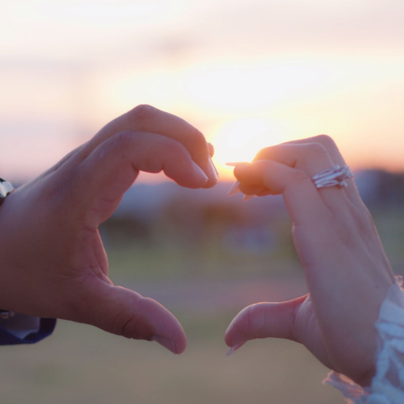 S45 E11: Is There An Argument For Falling In Love As For Against Compatibility