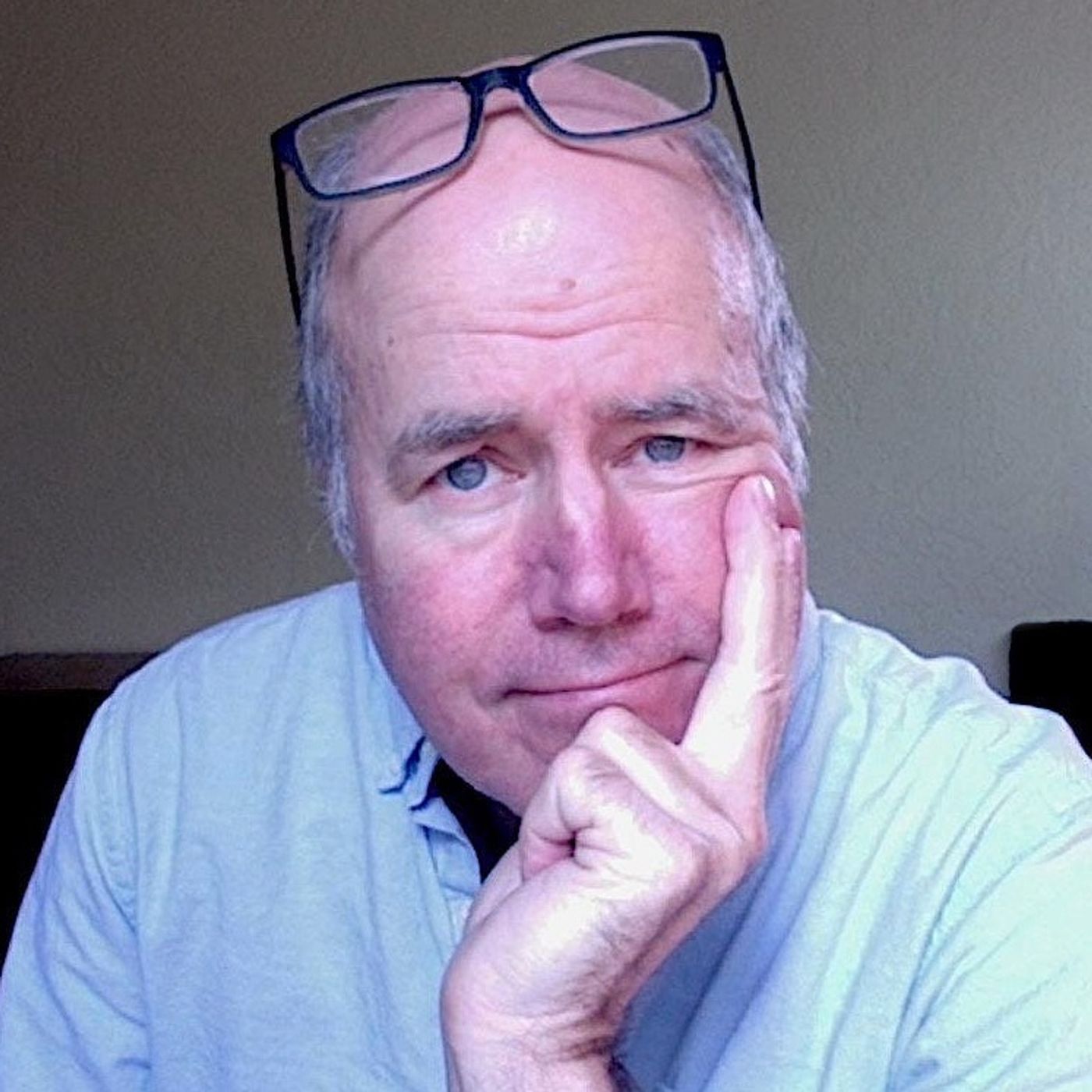 Rob McConnell Interviews - MIKE CLELLAND - The Owl - Yes, the Bird, UFO, Alien Abduction Connection