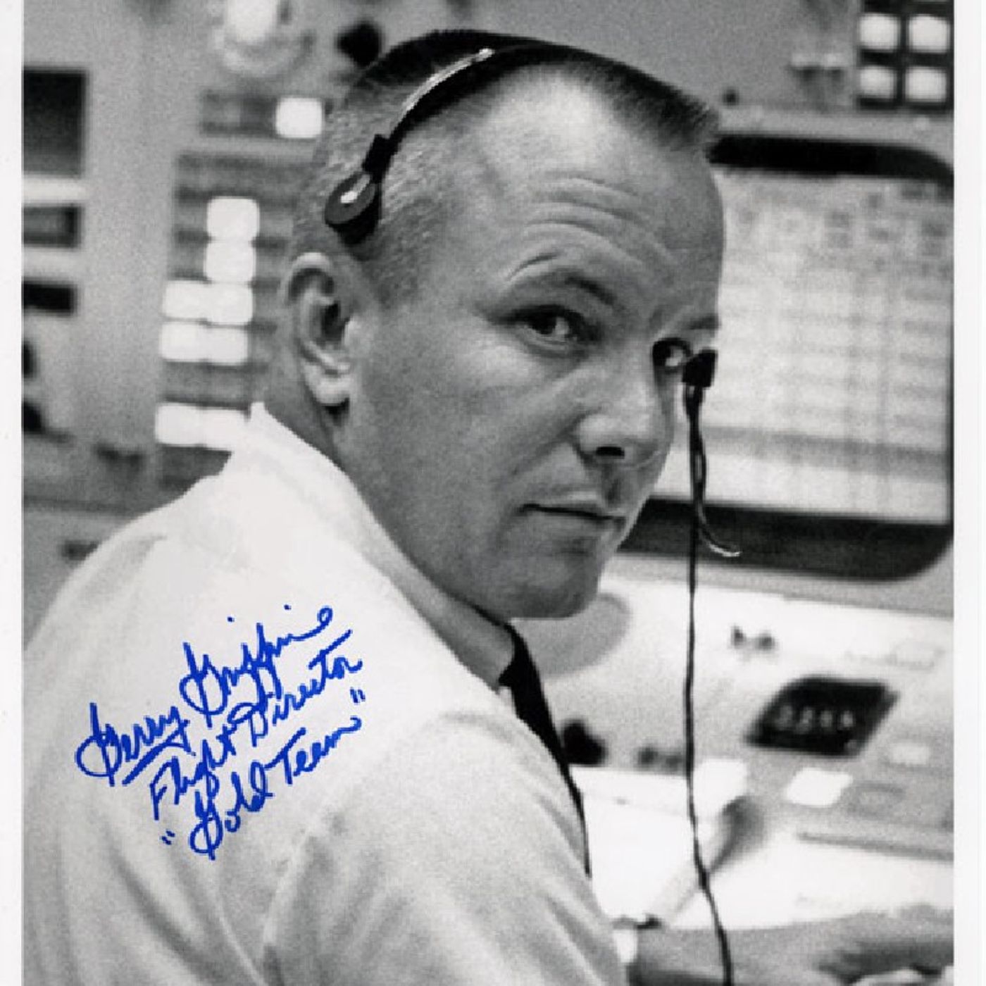 Episode 2219 - The True Conservative - Apollo Wednesday!