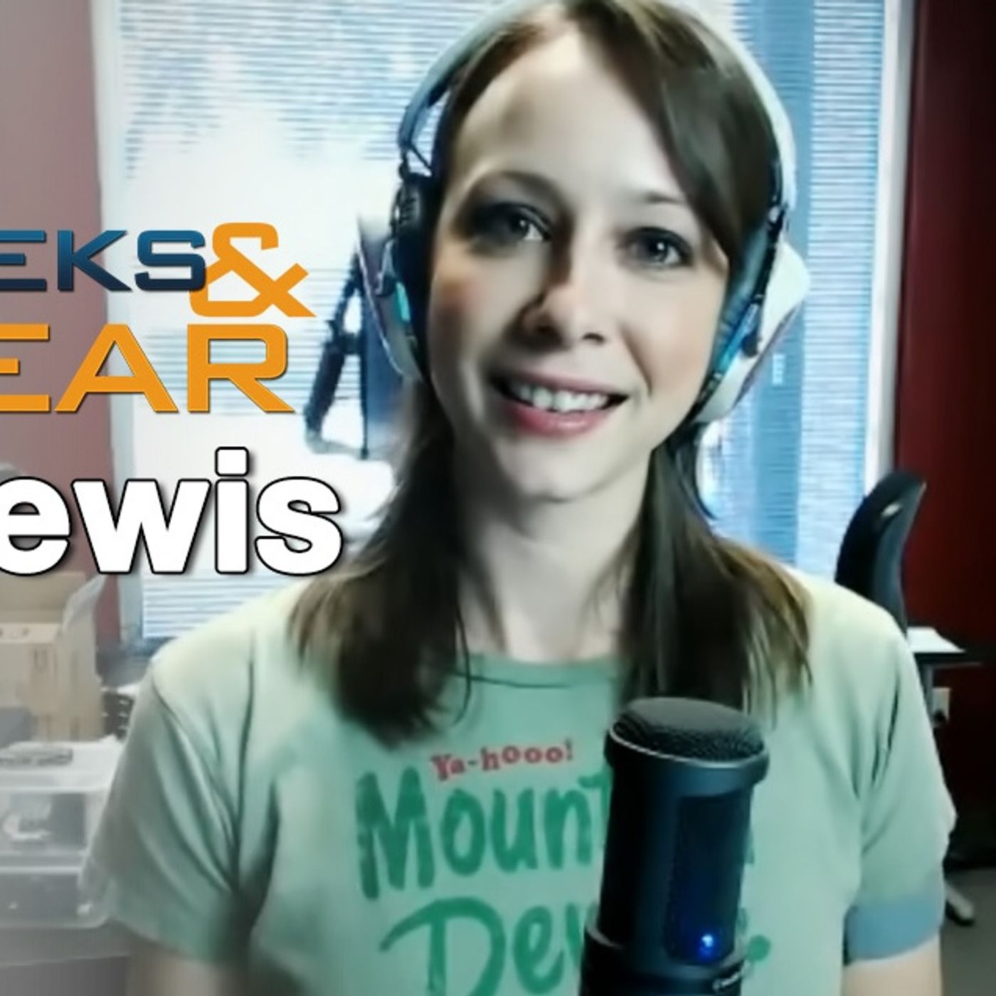 Geeks and Gear Interview with Cali Lewis