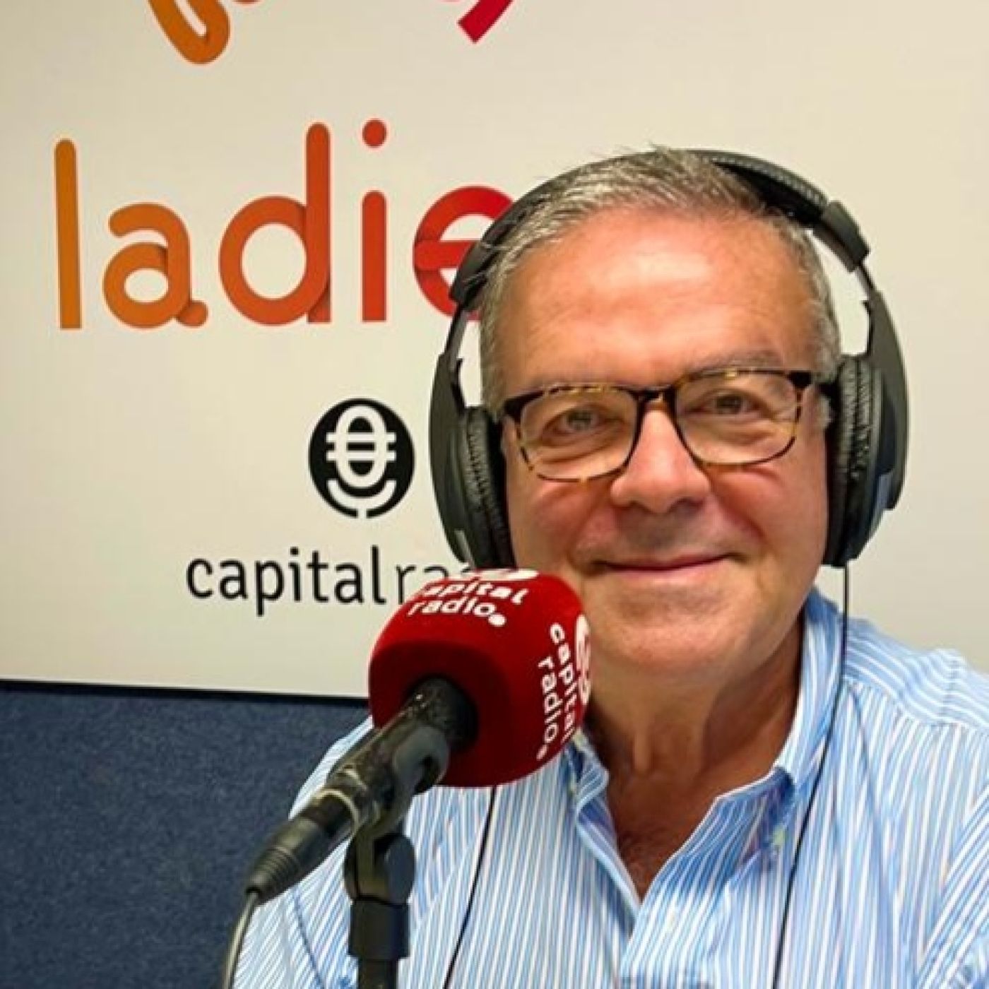 La Diez Capital Radio