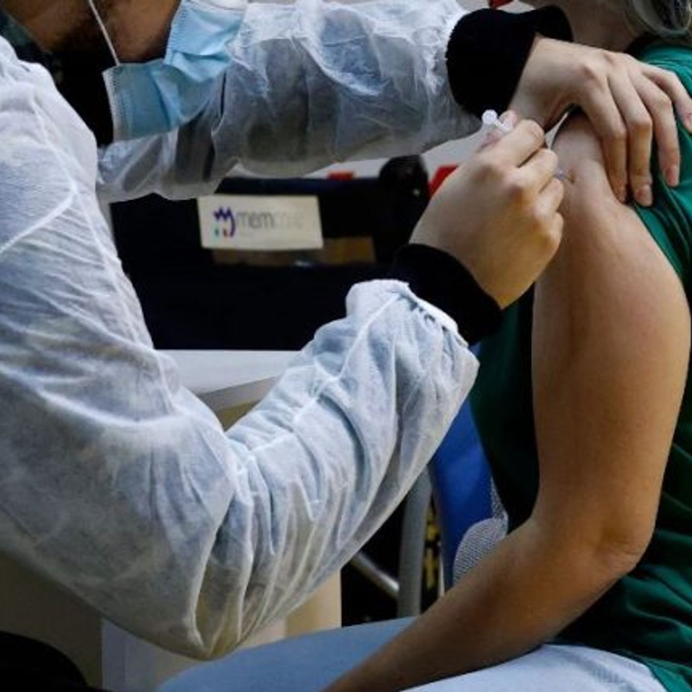 Ministerio de Salud inicia vacunación contra el Covid a mayores de 50 años, pese a problemas de suministro episode artwork