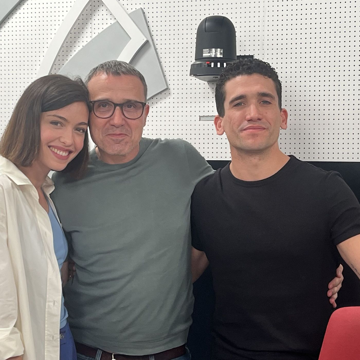 Entrevista a Jaime Lorente, Iona Bugarin y Lino Escalera por 'Hamburgo': cine negro en la Costa del Sol