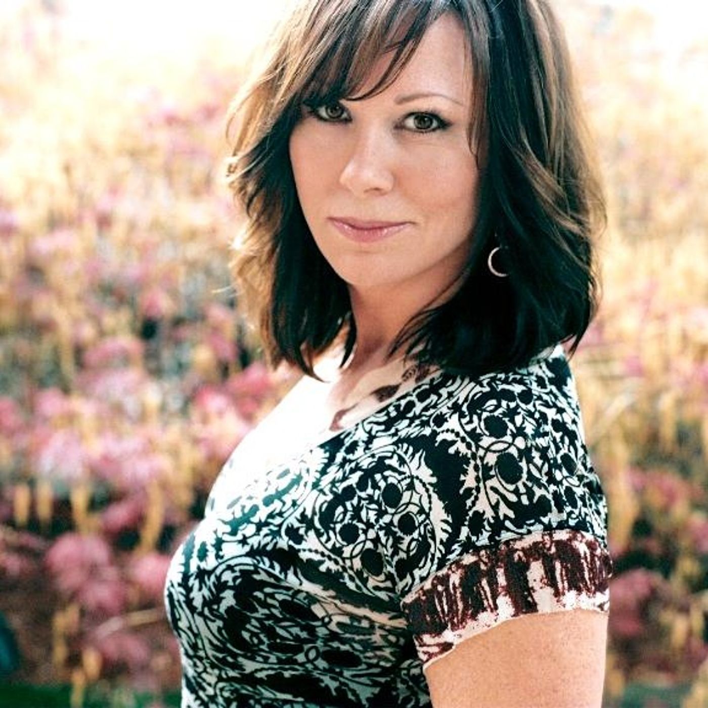 Suzy Bogguss: Singing From a New Mountaintop episode artwork