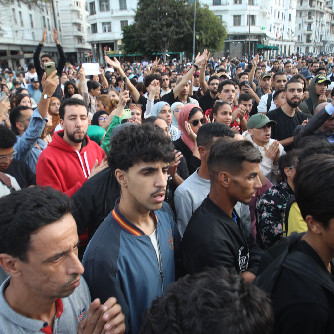 Ignacio Cembrero sobre las revueltas juveniles en Marruecos: "El país ha ido a peor en materia de libertades desde la llegada de Mohamed VI" episode artwork