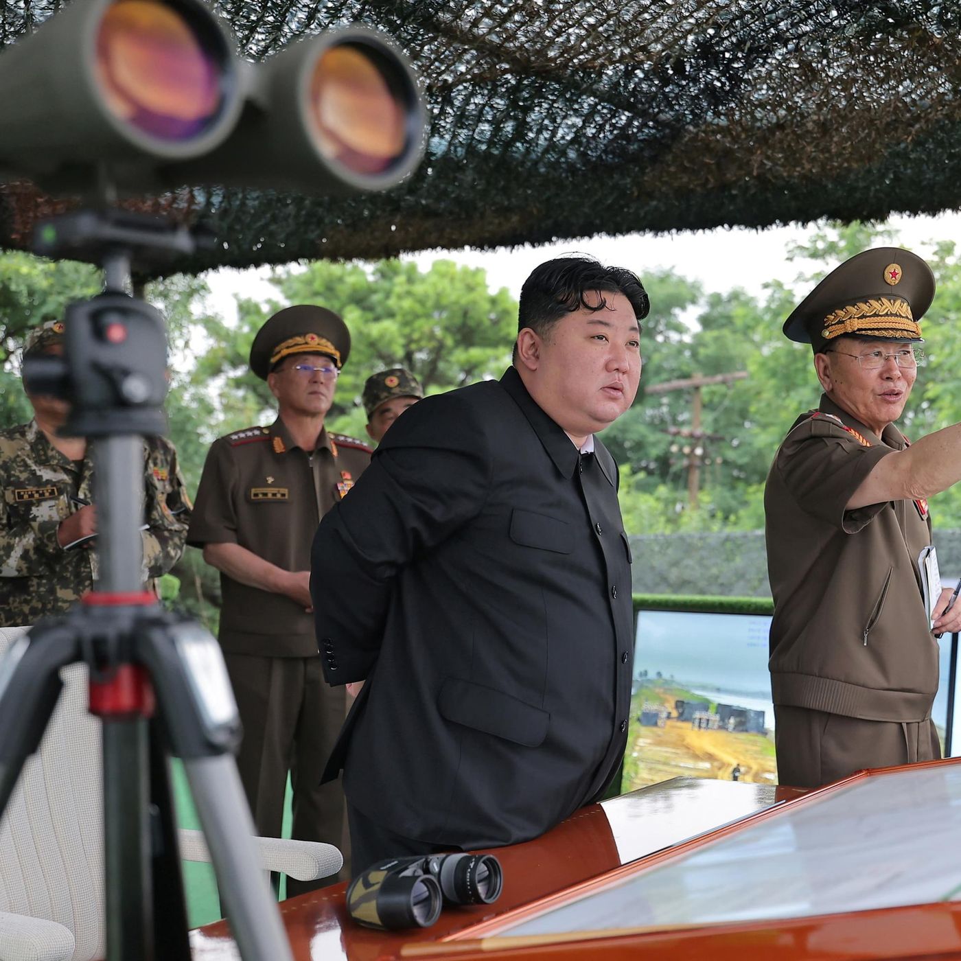 A North Korean defector on why Kim Jong Un has sent troops to Ukraine episode artwork