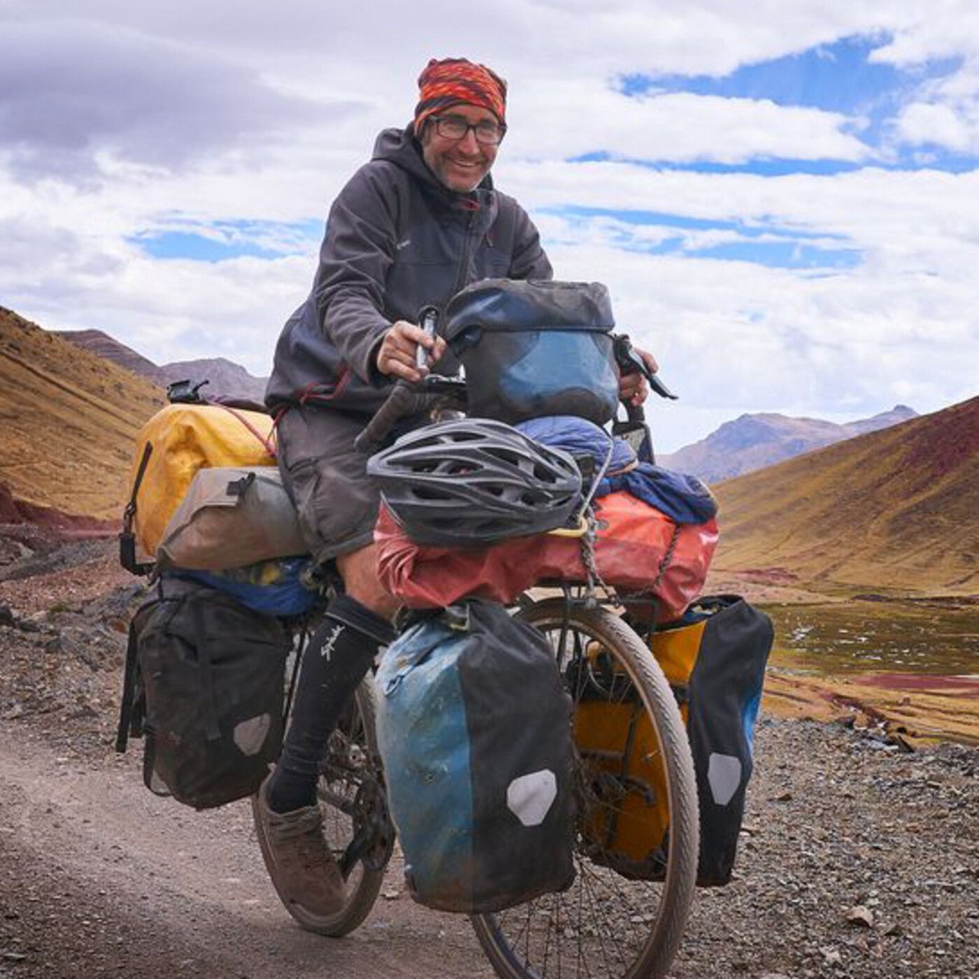 96. Tres años y medio por América con una mirada solidaria, con Joan Monterde