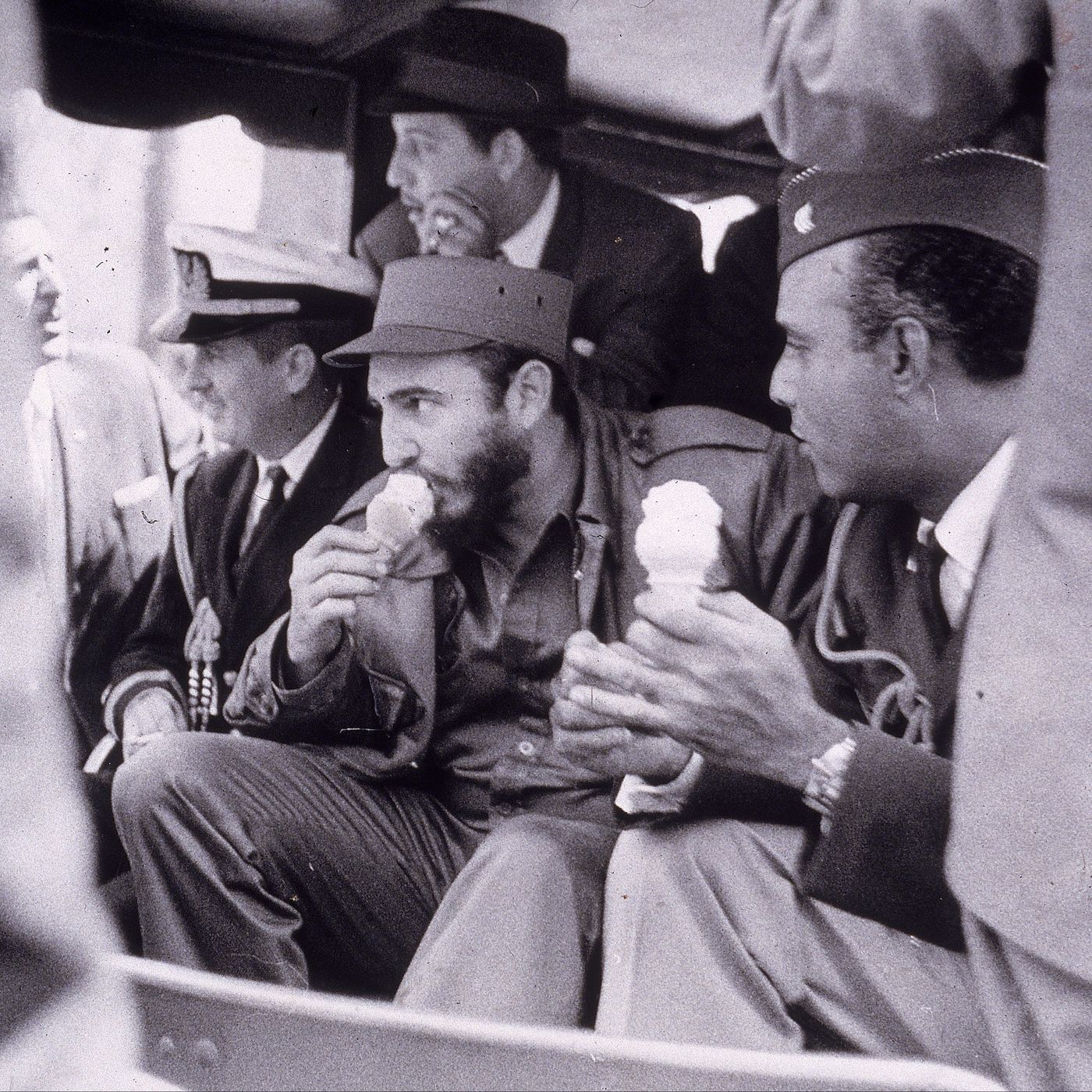 Gastro SER |  El helado que casi mata a Castro y la cafetera fascista: así es 'Gastropolítica' episode artwork