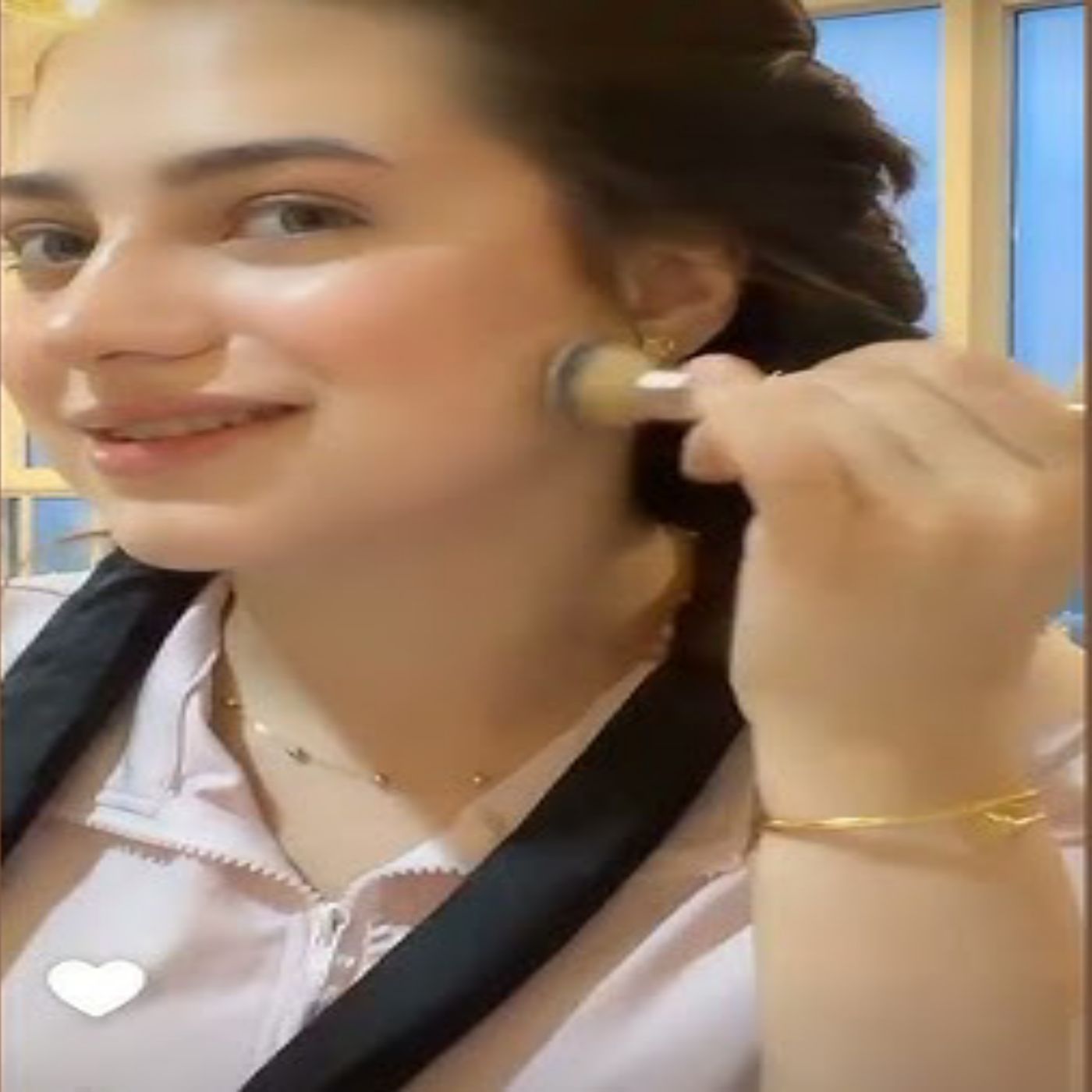 عنوان الحلقة_ الاستعداد لإطلالة عيد الميلاد مع الصديقات 🎂🎀❤️