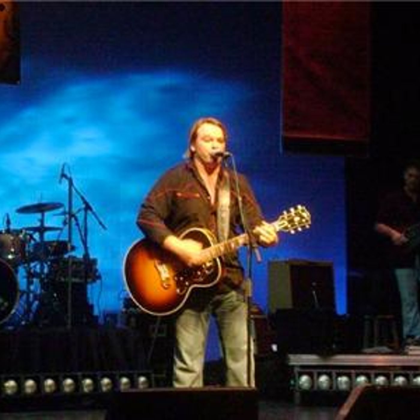 In The Country with Dave Woods