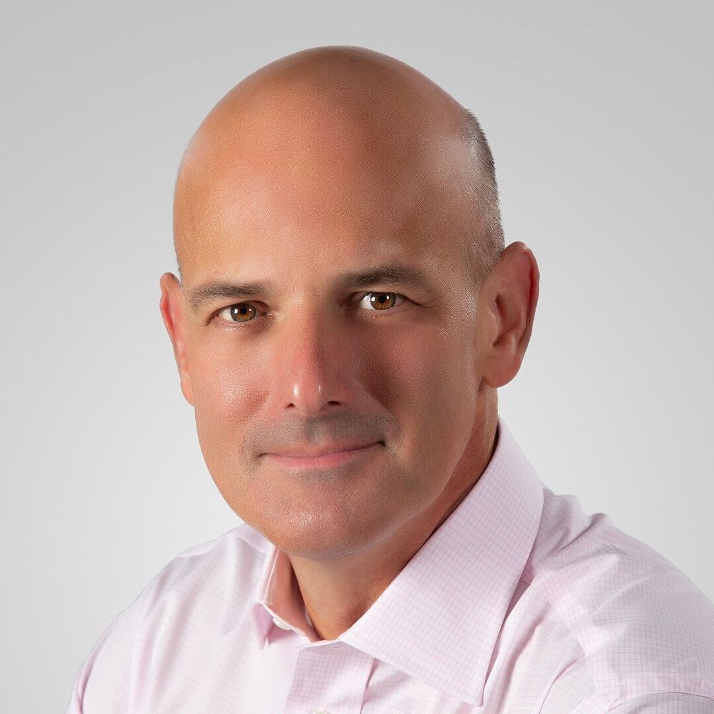 Robert Skrob CEO of Be Unleavable, Author of 9 marketing books Flash Segment robertskrob.com