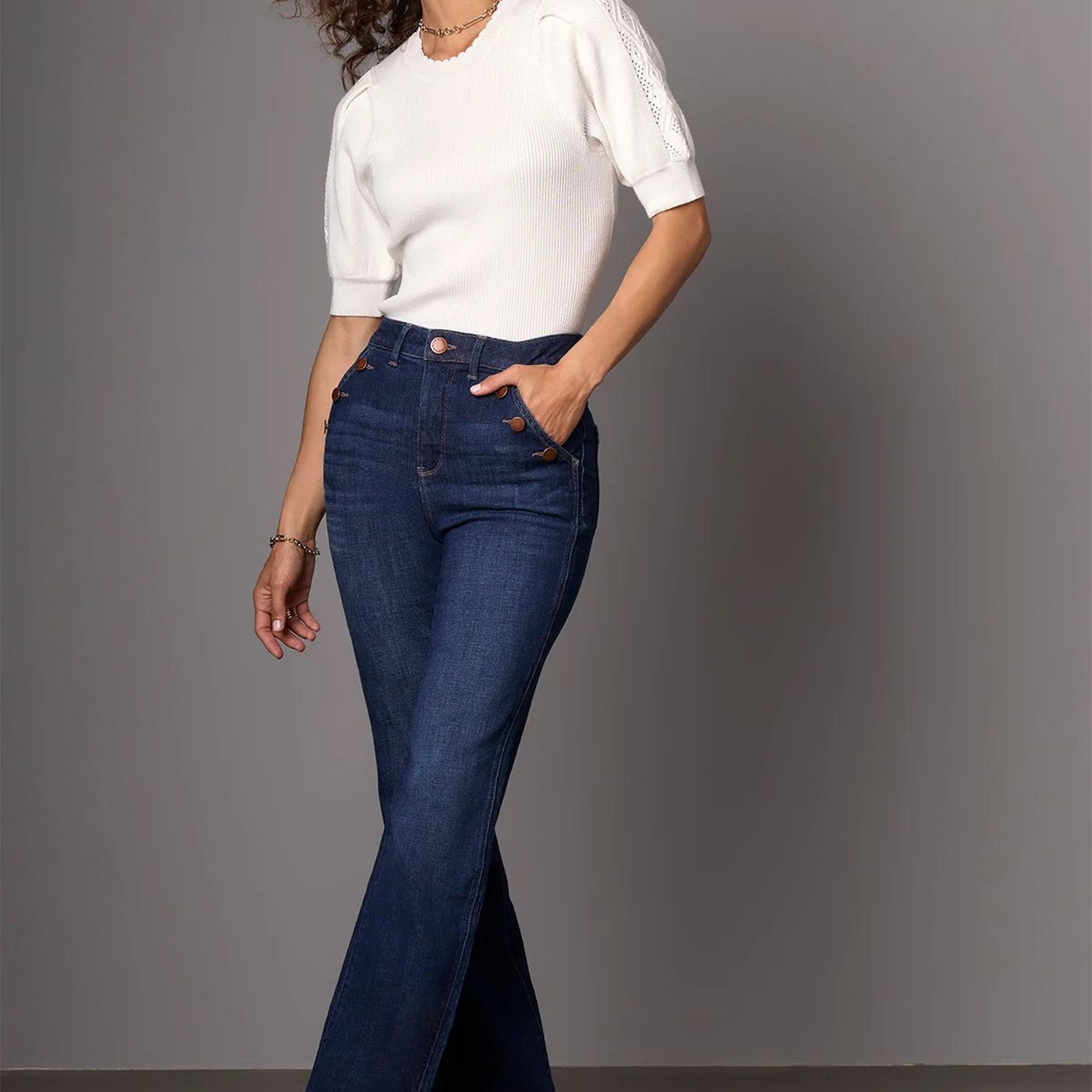 3 Reasons High Rise Pants Are a Going-Out Staple episode artwork