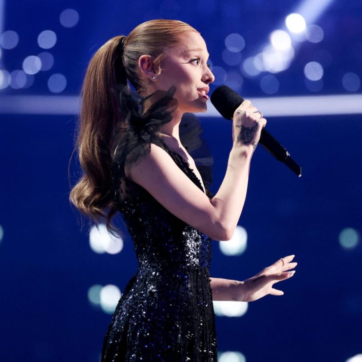 Ariana Grande Reclaims the London Stage After 7 Years: 5 Best Moments episode artwork